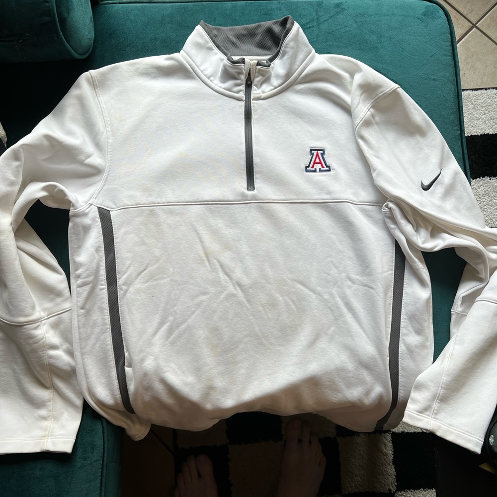Nike Golf, University of Arizona, 1/4 Zip sweater.